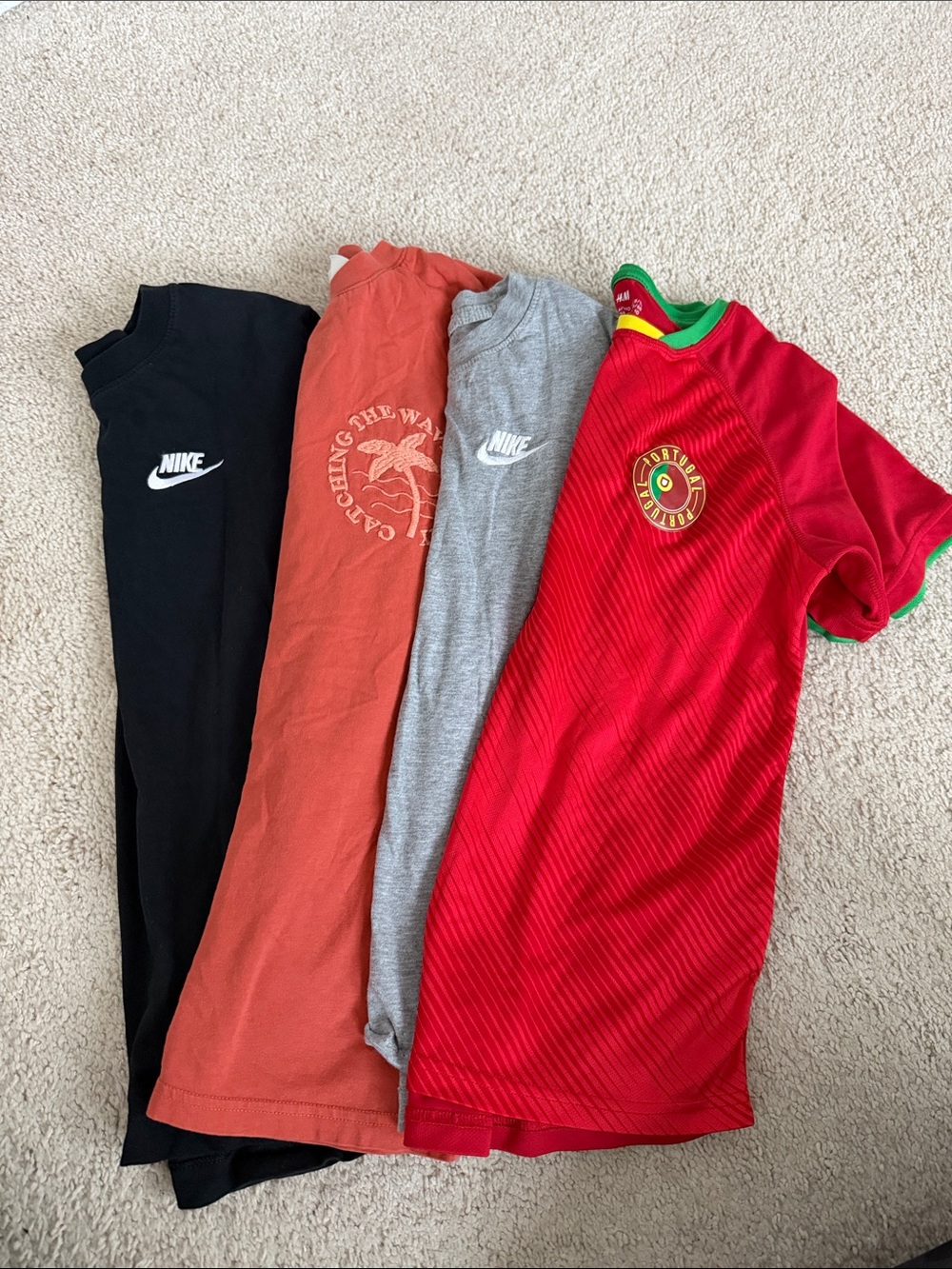 Nike Kids Multi-Color Short-Sleeve Tee Lot — Black, Rust, Gray, Red